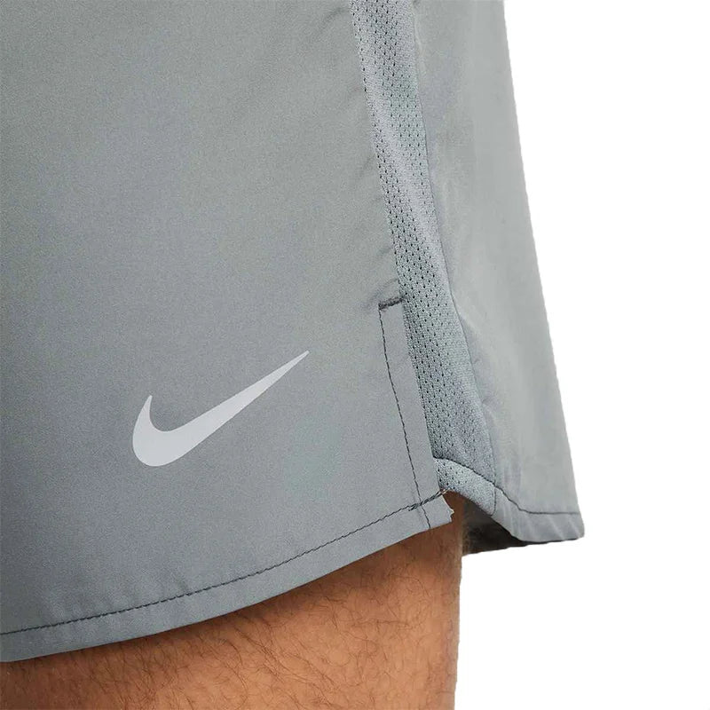 Nike Challenger Shorts 7" - Grey