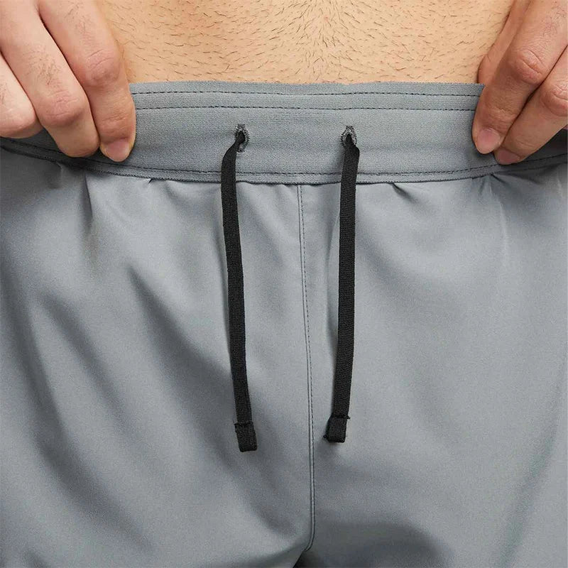 Nike Challenger Shorts 7" - Grey